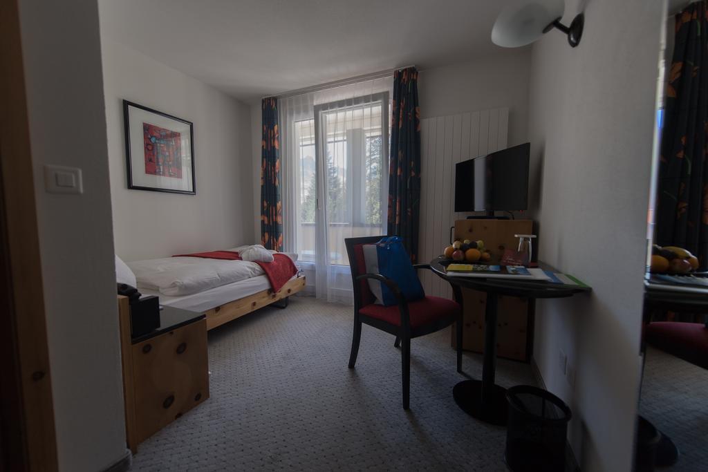 Hotel The Excelsior Ostfluegel à Arosa Extérieur photo